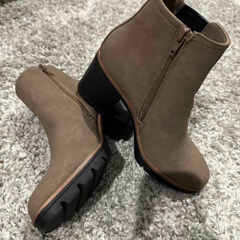 Elegant Brown Ankle Boots